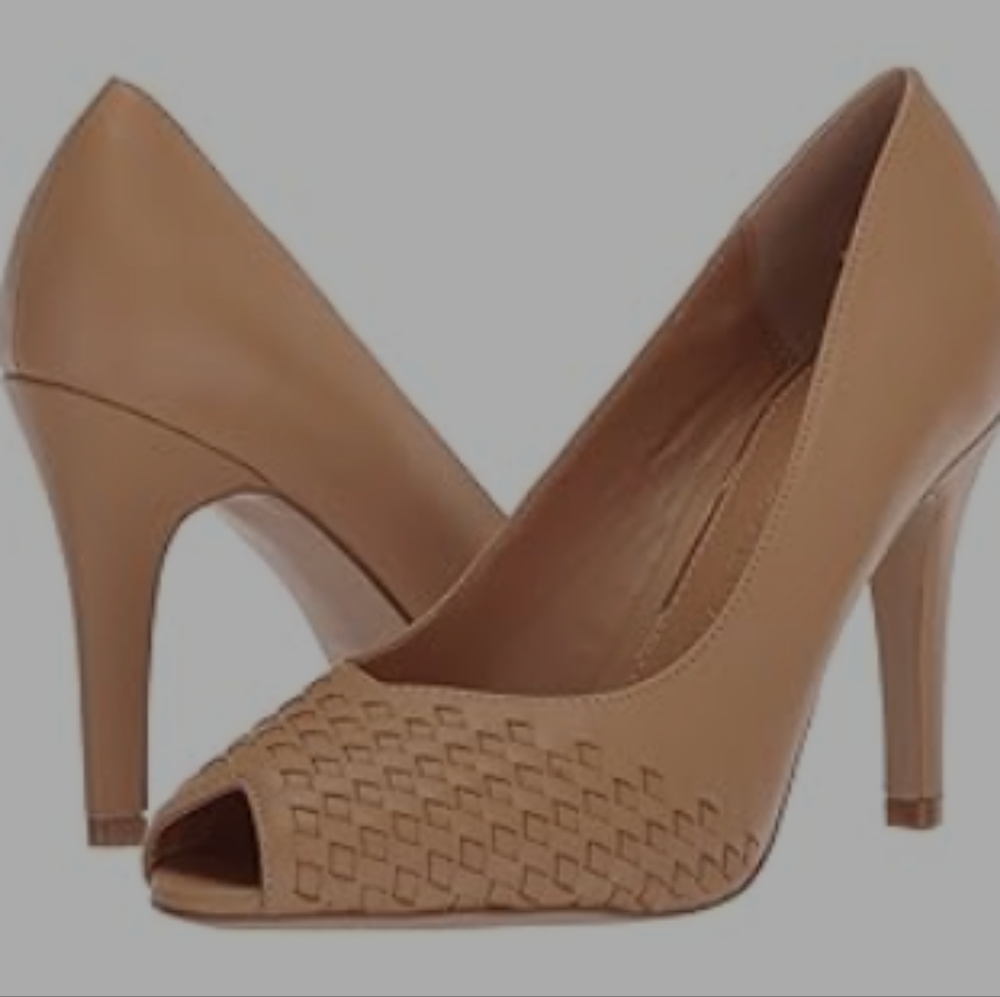 Woman's Shoes